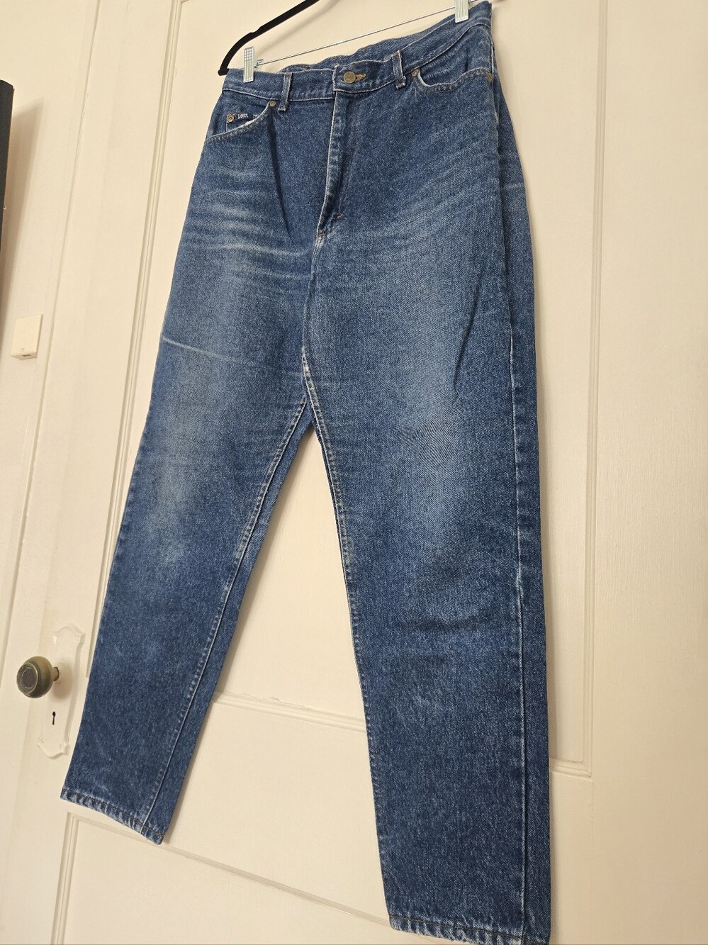 VINTAGE 90s Lee Riders High Waisted Tapered Leg Mom Jeans Medium Wash